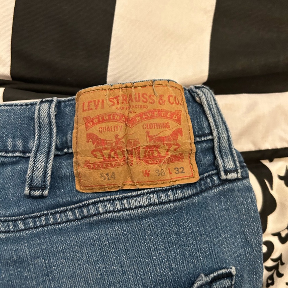 Men’s Levi's Relaxed Fit Light Blue Jeans - Picture 3 of 3